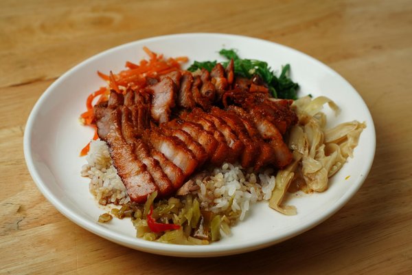 Revolutionary strategies driving carbon reduction in the uk building sector